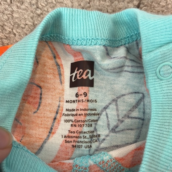 NWT—Double Pocket Baby Romper from Tea Collection, 6-9 mo - Picture 2 of 2